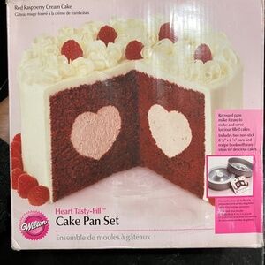 Wilton Heart Tasty Fill Cake Pan Set – Brand New, Valentine’s Baking